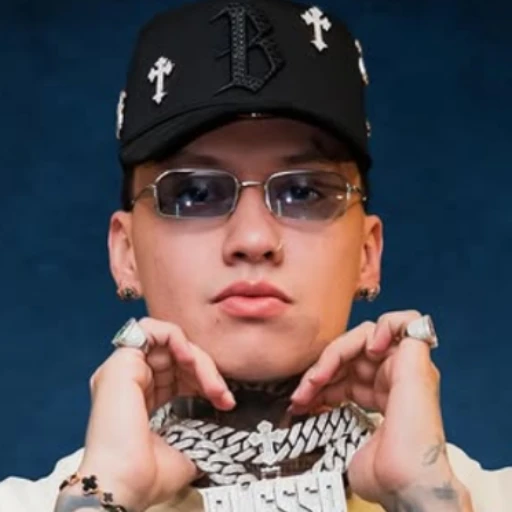 Blessd anticipa el listado de canciones de su próximo álbum “El mejor hombre del mundo”